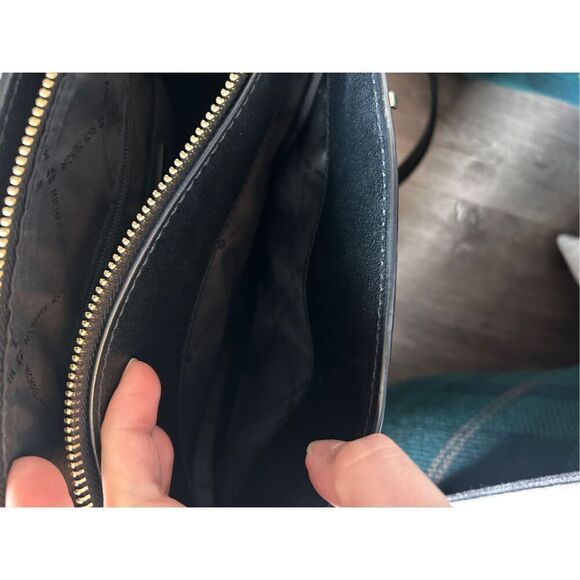 Michael Kors Ellis Satchel Leather Black Crossbody Belt - Picture 7 of 8